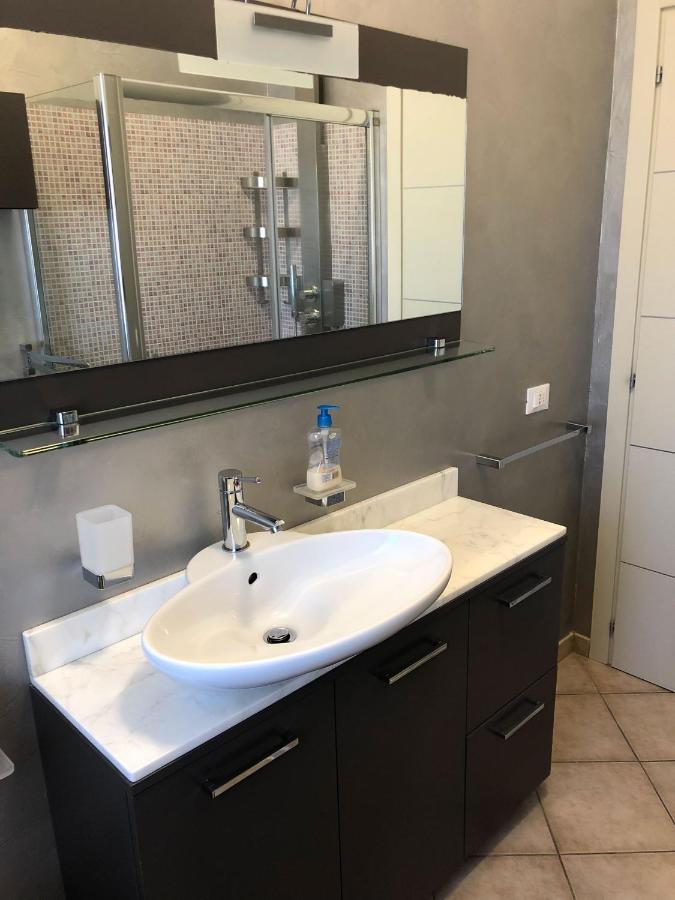 Casa Vacanze Sunflower Карара Екстериор снимка