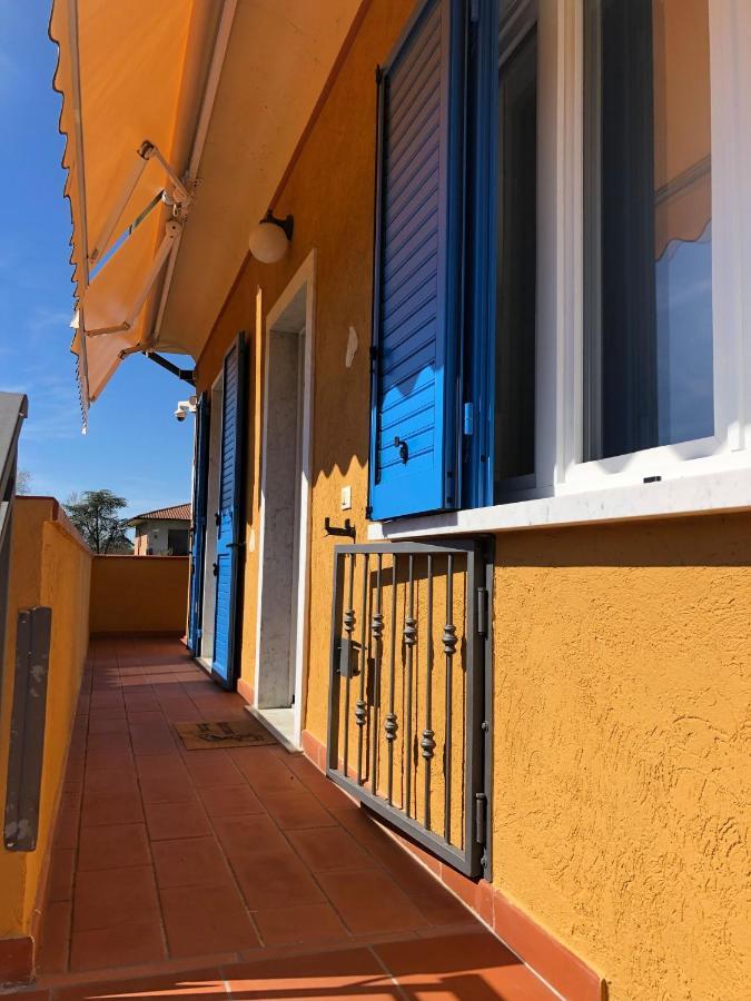 Casa Vacanze Sunflower Карара Екстериор снимка