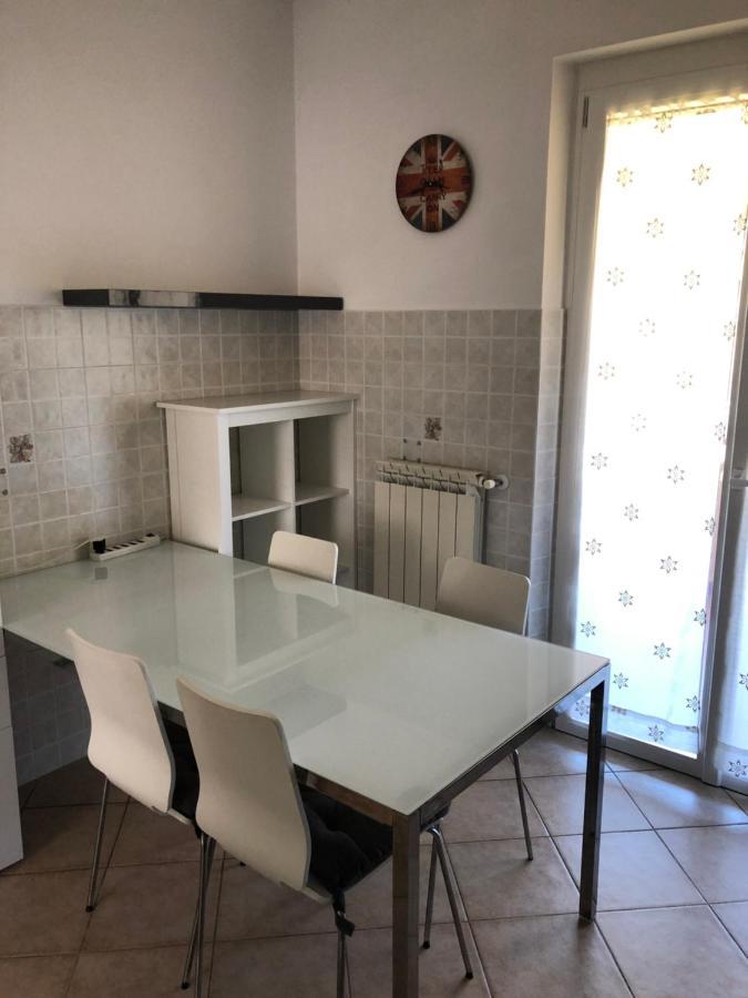 Casa Vacanze Sunflower Карара Екстериор снимка