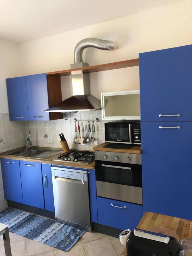 Casa Vacanze Sunflower Карара Екстериор снимка